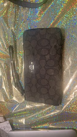 Consider Up! New never used Coach Wallet