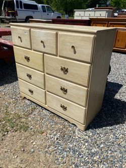 Vintage dresser