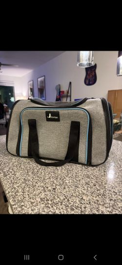 Expandable Pet Carrier