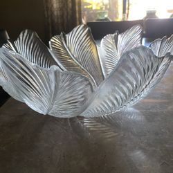 Beautiful Vintage Serving Bowl
