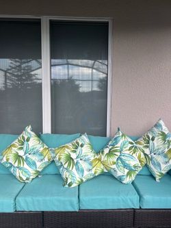 Last call wicker set w/ cushions must be gone pick up today