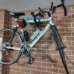 Fuji Roubaix Pro road bike