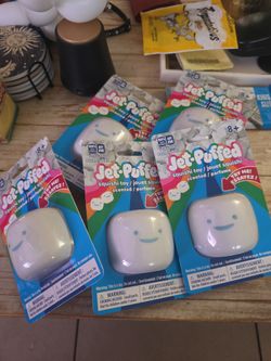 Jet puffed marshmallow squeezy fidget toy