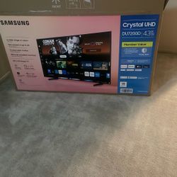 Samsung Smart Tv 43 Inches Everything Inside Asking $100 