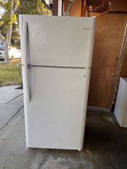 Frigidaire refrigerator