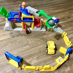 Toddler toys - little people Construction site & fire station