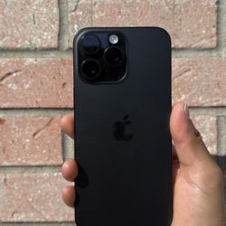 iPhone 16 Pro Max 256GB UNLOCKED 