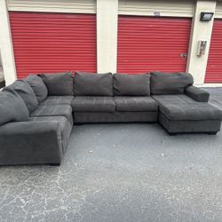 Sectional Couch 🔥🔥