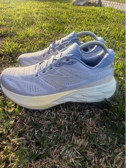 New Balance Fresh Foam X 880v15 Shoes Womens Sz 10 Wide Pearl Grey Dusk Shower