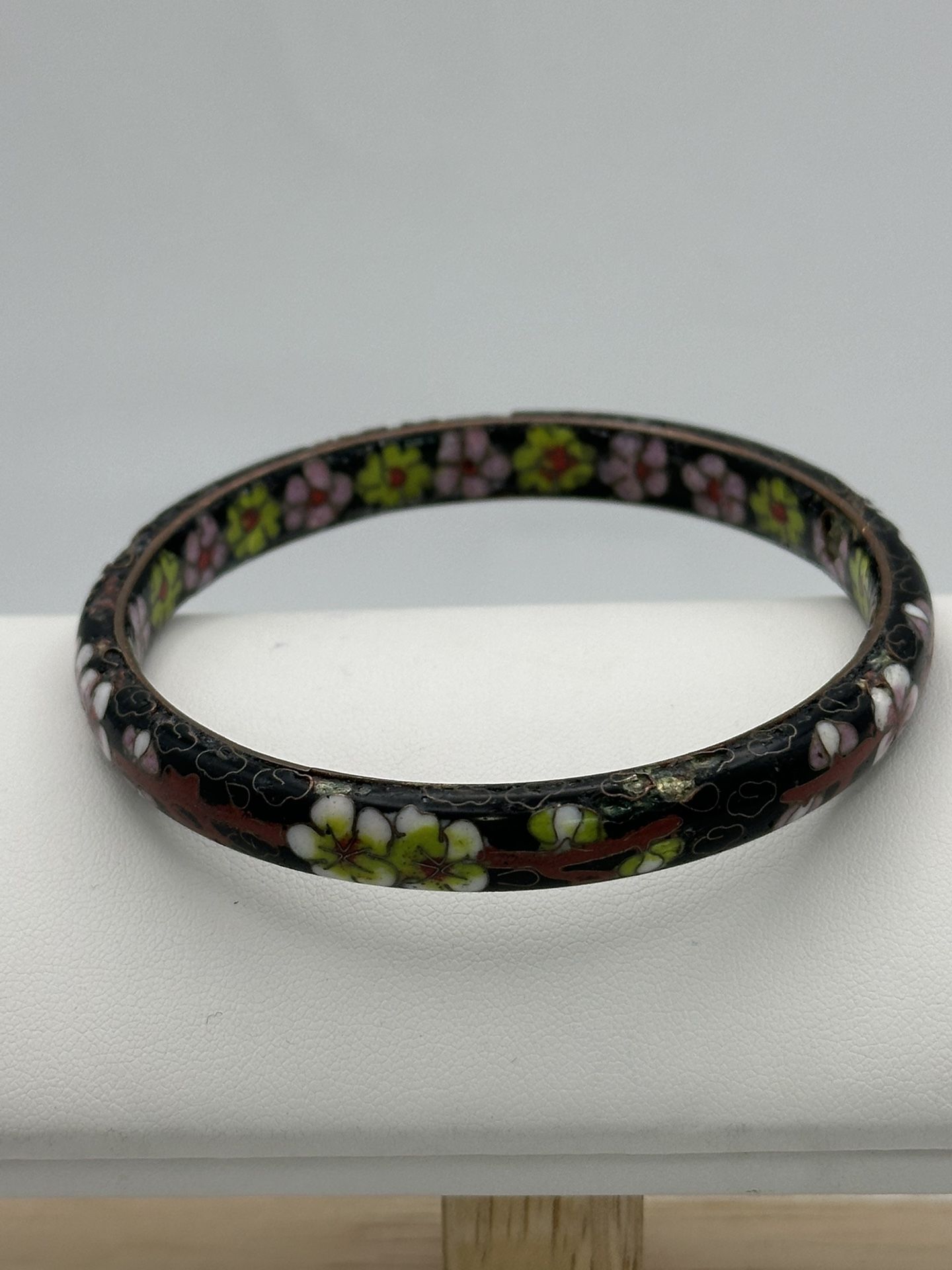 Asian Double Enameled Bangle Bracelet 7 1/2 Black Floral Good Condition 