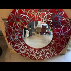 Pre- owned Pier  21 Oval shape mirror  Asking price 125.00 or your best offer  