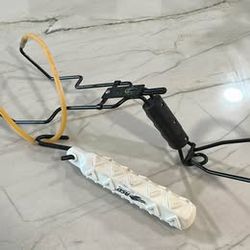 Slingshot, Dog toy, Fetching, Launcher