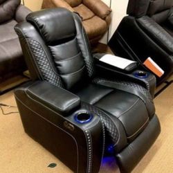 Brand New❇️ Black Party Time Modern Electric Power Recliner☄️ Showroom Available👌