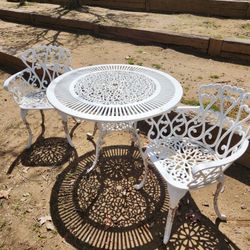 Wrought Iron Bistro Set. 1 Table 2 Chairs