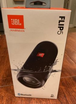 JBL Flip 5 Bluetooth Speaker