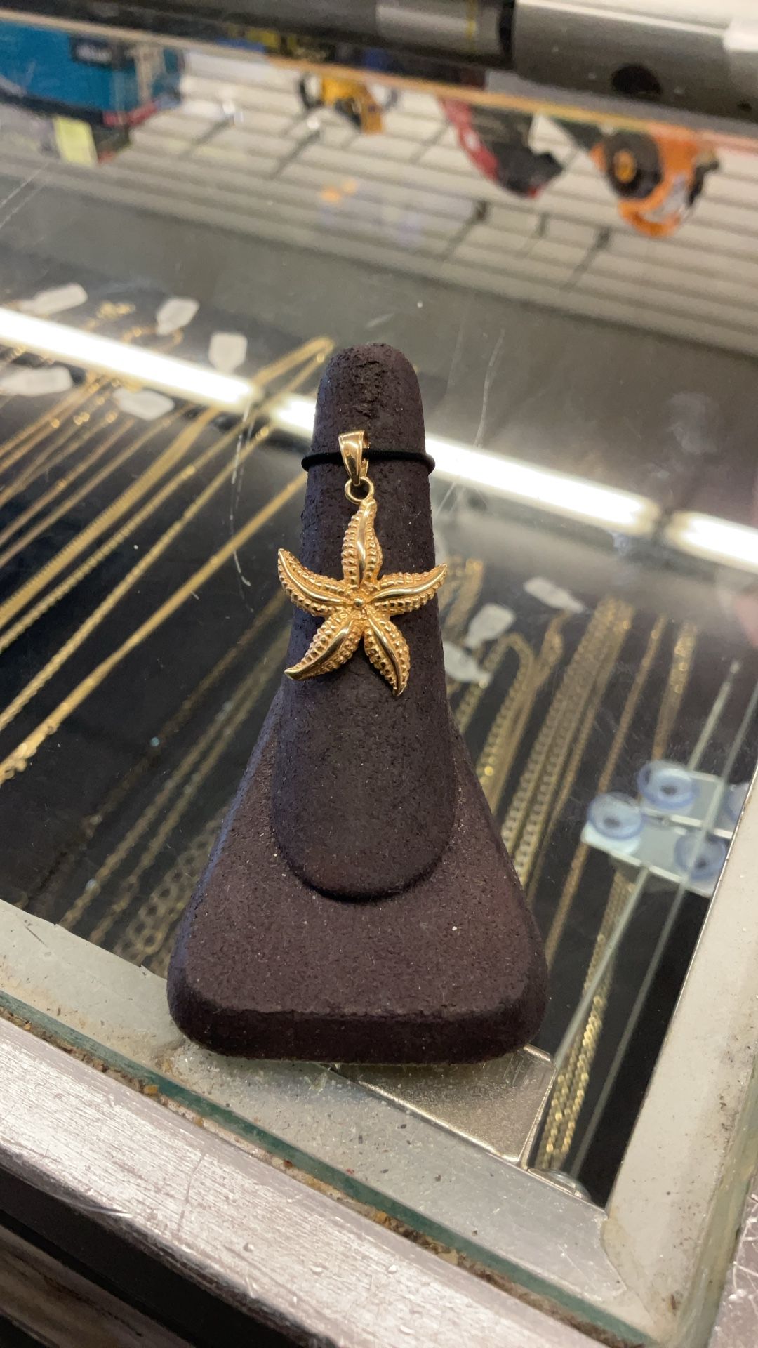 14KT Gold Starfish Pendant I-1820