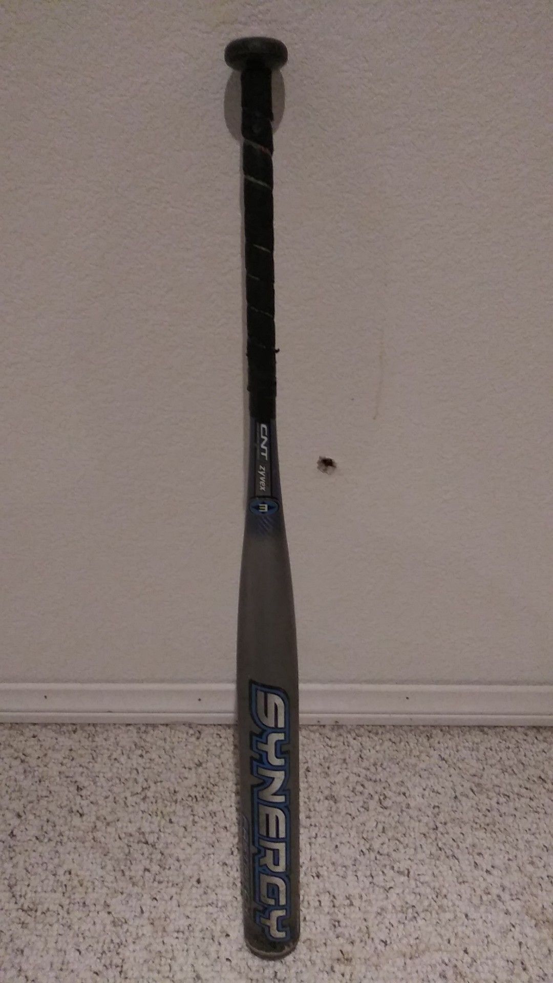 Easton Synergy girls fastpitch softball bat