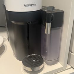 Nespresso Vertuo Machine