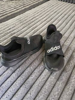 Adidas Women's Size 7 Sneakers 