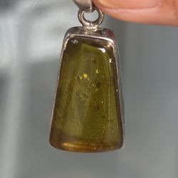 Vintage sterling silver green amber pendant