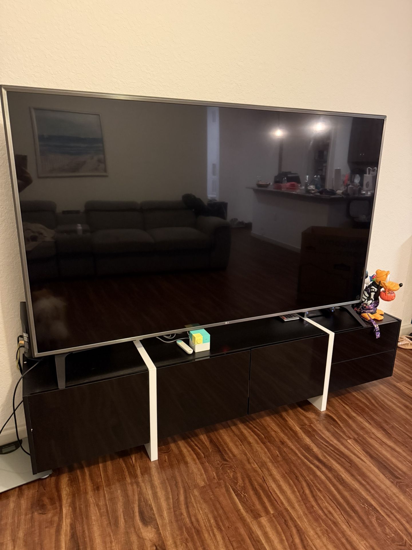 Tv LG 75 And Rack