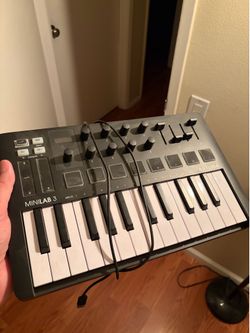 Arturia Minilab 3