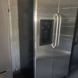 General electric refrigerator works great