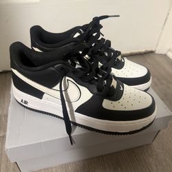 nike air force  one panda