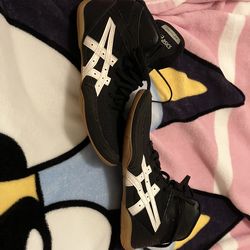 WRESTLING SHOES