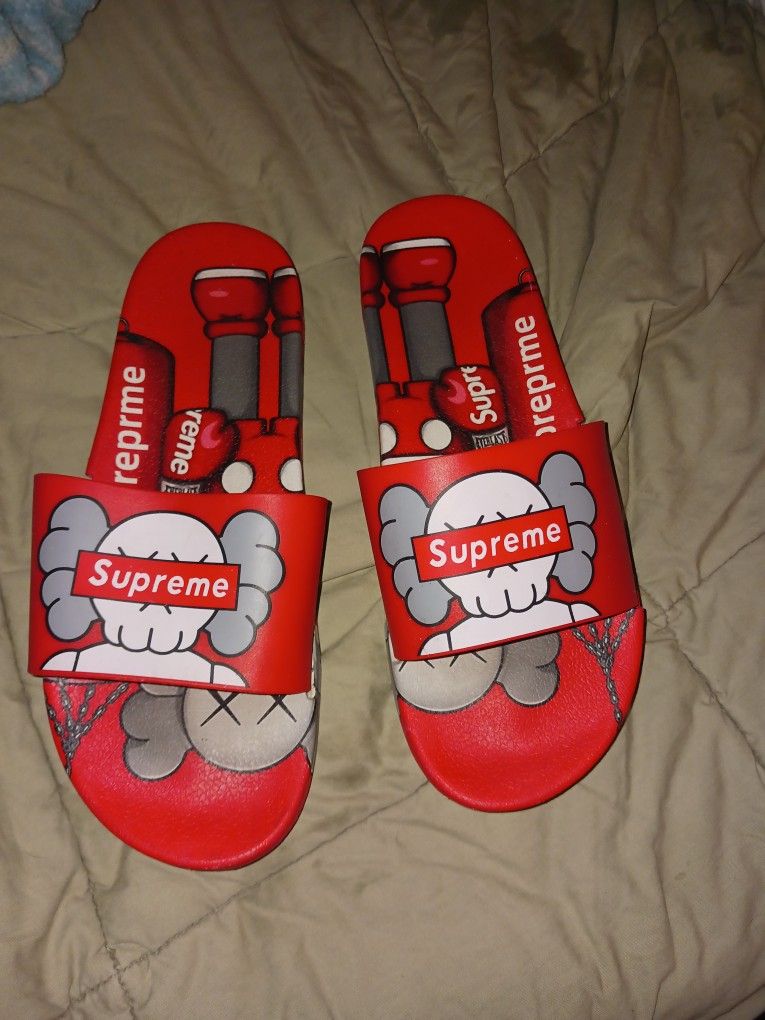 New Authentic Sz 6.7 Men's An 8.9 Womans Supreme Slides 24 Final Price