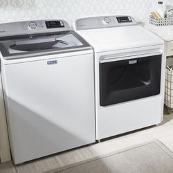 NEWER MAYTAG MEGA SIZE Washer Dryer Set, Delivery Warranty