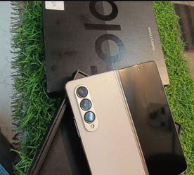 𝚂𝚊𝚖𝚜𝚞𝚗𝚐 𝙶𝚊𝚕𝚊𝚡𝚢 𝚣 𝚏𝚘𝚕𝚍 4 𝚞𝚗𝚕𝚘𝚌𝚔𝚎𝚍 𝚠𝚒𝚝𝚑 𝚠𝚊𝚛𝚛𝚊𝚗𝚝𝚢