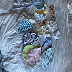 Babes, Burping Cloth