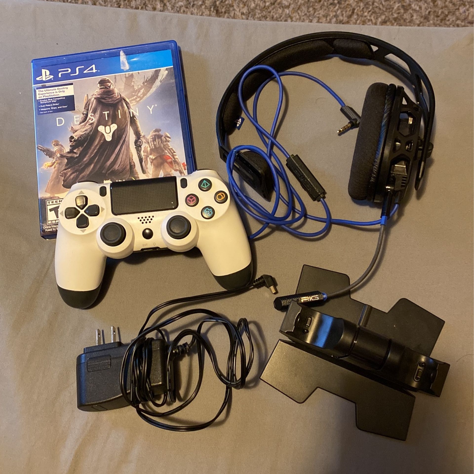 PlayStation 4 Items