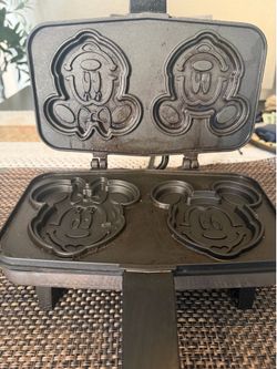 Disney brand Mickey and Minnie sandwich maker