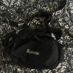 Supreme Cross bag