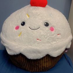 Big Cupcake plush