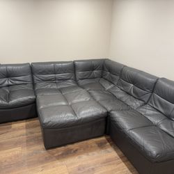 Furniture of America Onta Faux Leather Tufted Sectional and Ottoman in Gray