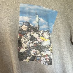 Supreme New York Tee Size Large