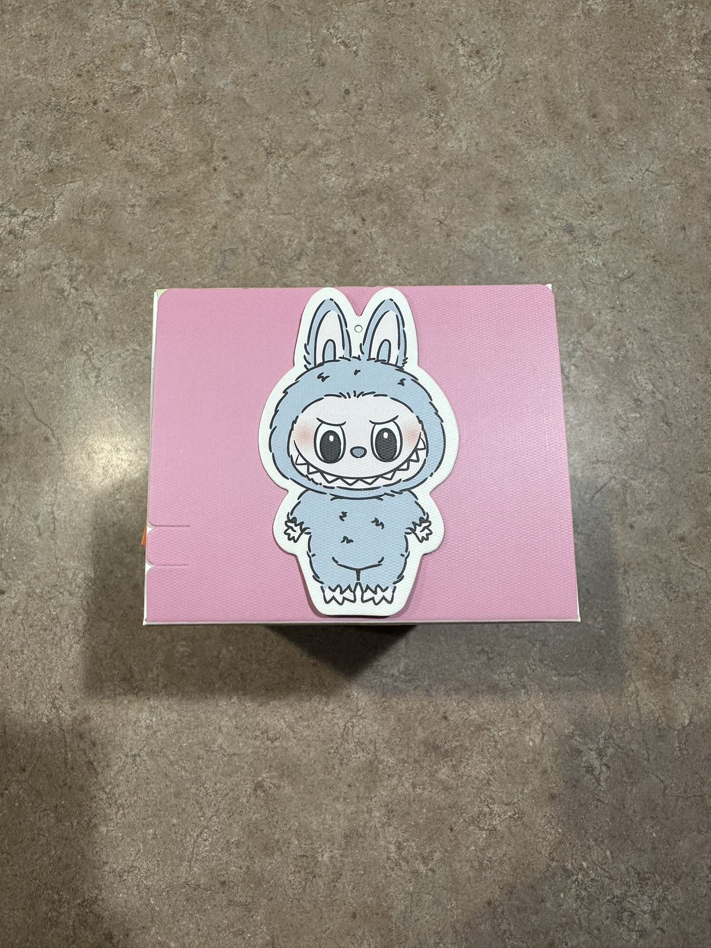 Labubu Exciting Macaron - Sea Salt Coconut