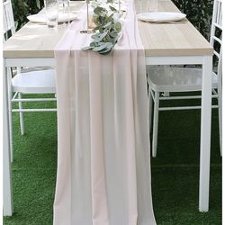 Chiffon table runner - Blush Pink