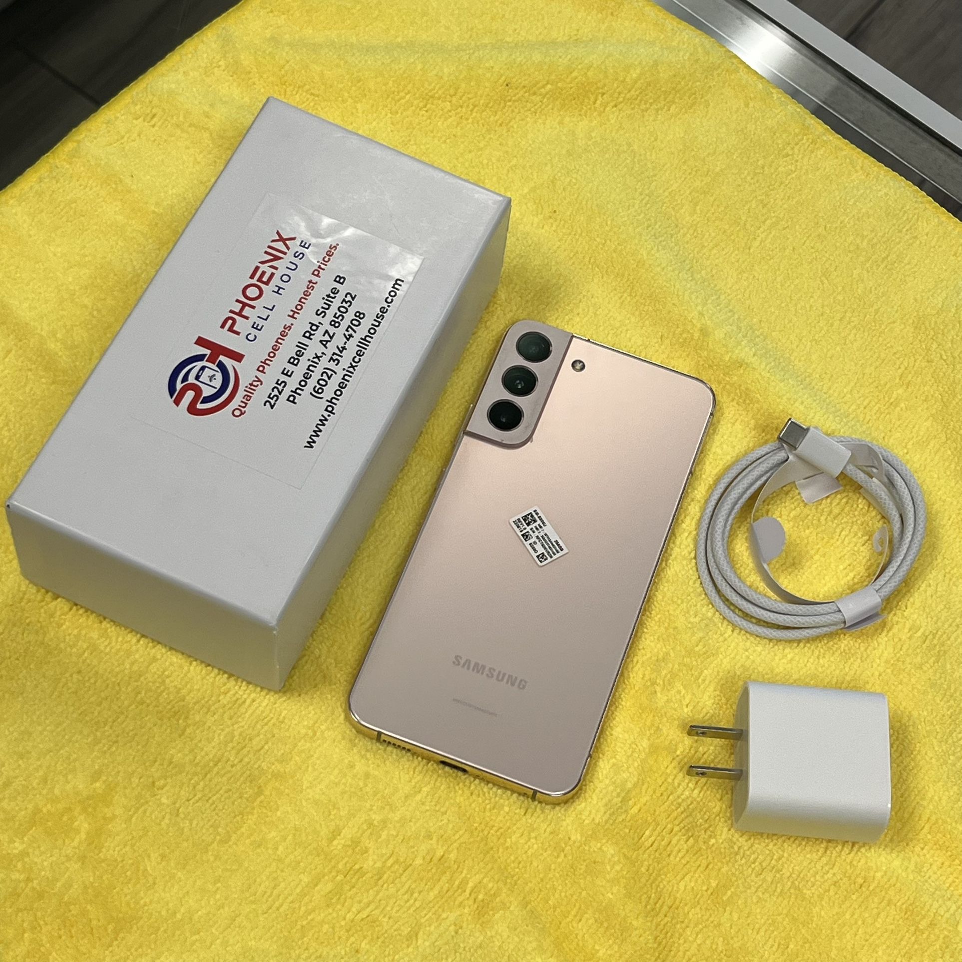 Samsung Galaxy S22+ 256GB Unlocked 