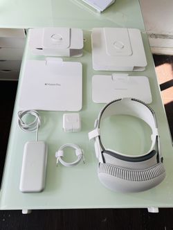 APPLE VISION PRO 256GB BUNDLE