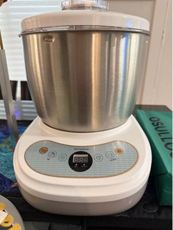 Dough mixer