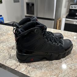 Jordan Retro 9  Patent bred sz 12