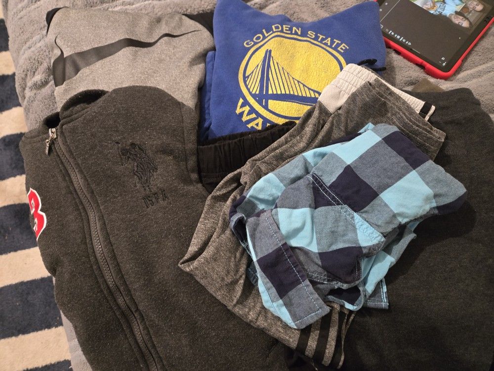 Bag Of Boys 7-8 Clothes  FREE!!