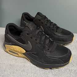 $65 Men’s Nike Air Max Brand New Size 10.5 (Women’s 12)