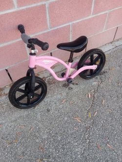 Toddler Toddlers Pink Balance Bike for ages 2-3 Excellent Condition Van Nuys