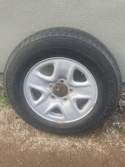 Toyota Rims With Caps