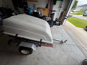 Small pull behind trailer